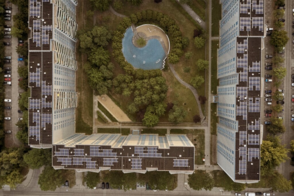 Solaranlagen der Berliner Stadtwerke auf der Wohnanlage Malchower Aue