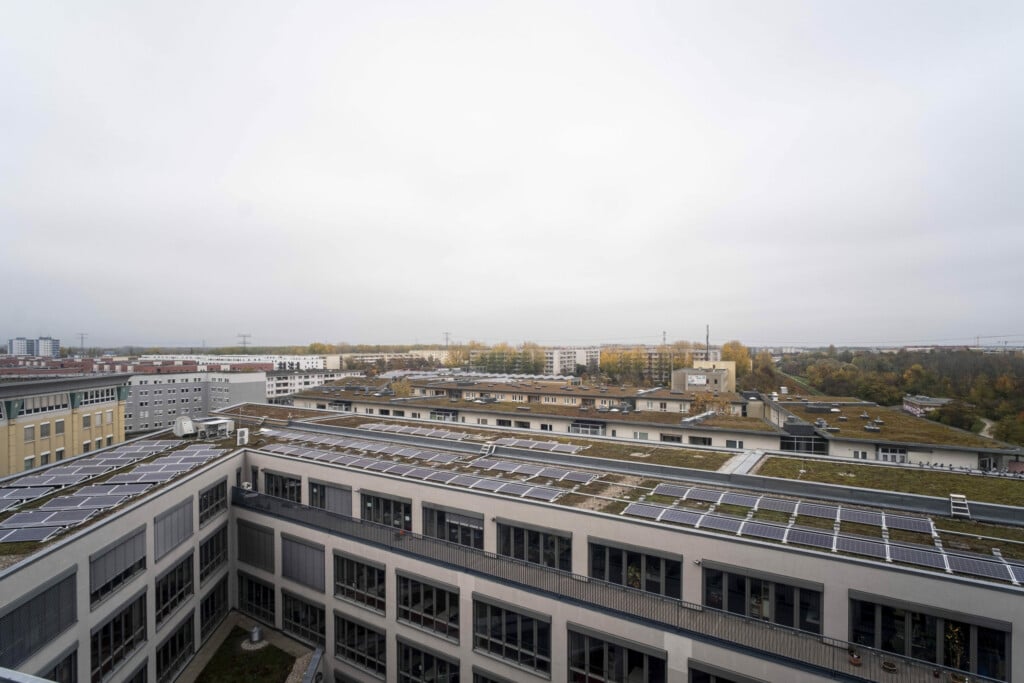 Solaranlage der Berliner Stadtwerke auf der Alice Salomon Hochschule